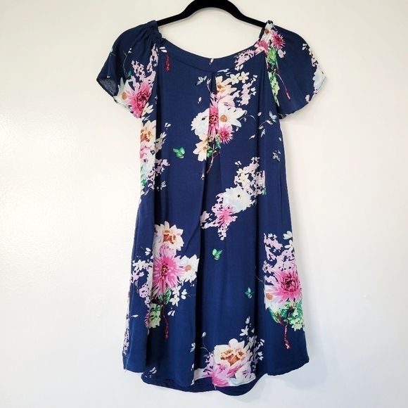 DAVI & DANI Dresses & Skirts - Davi & Dani Blue Floral Mini Dress Size Small